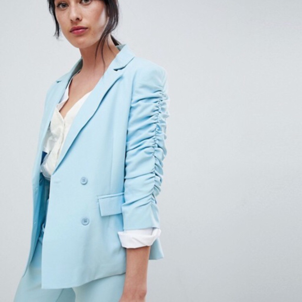 Blogger favorite ASOS ruched sleeve blazer